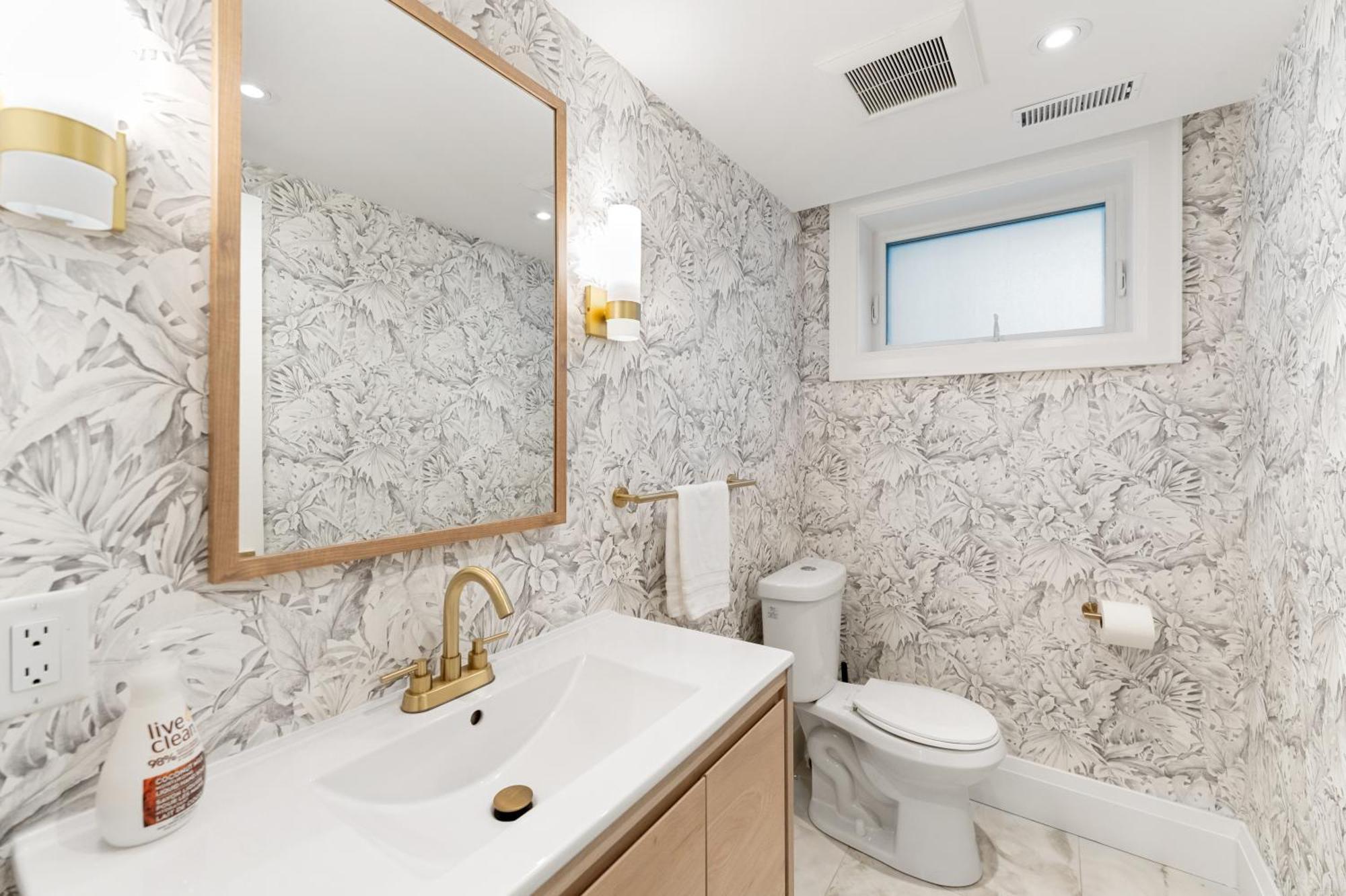 Luxury Home - 5 Min From Airport, 15 To Downtown Toronto Exterior photo